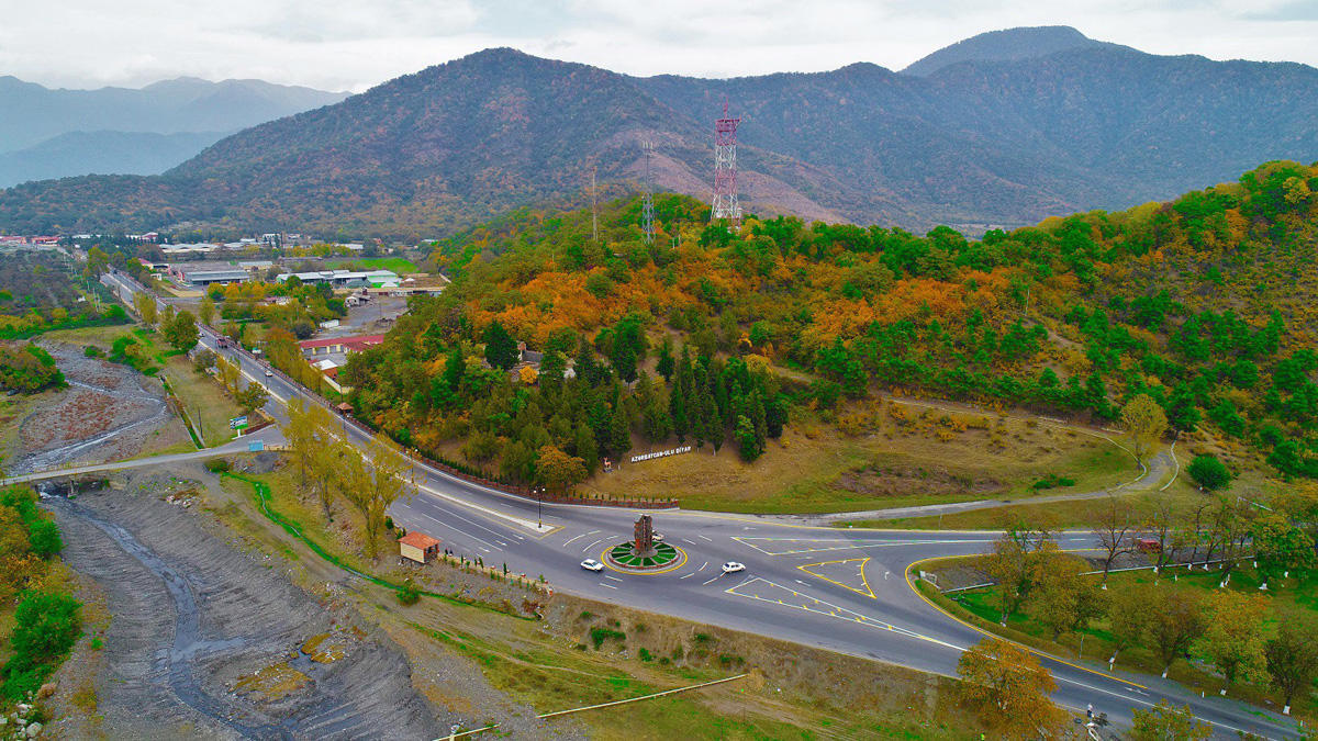 Mühüm turizm marşrutuna daxil olan Qax-Zaqatala yolu yenidən quruldu - FOTO