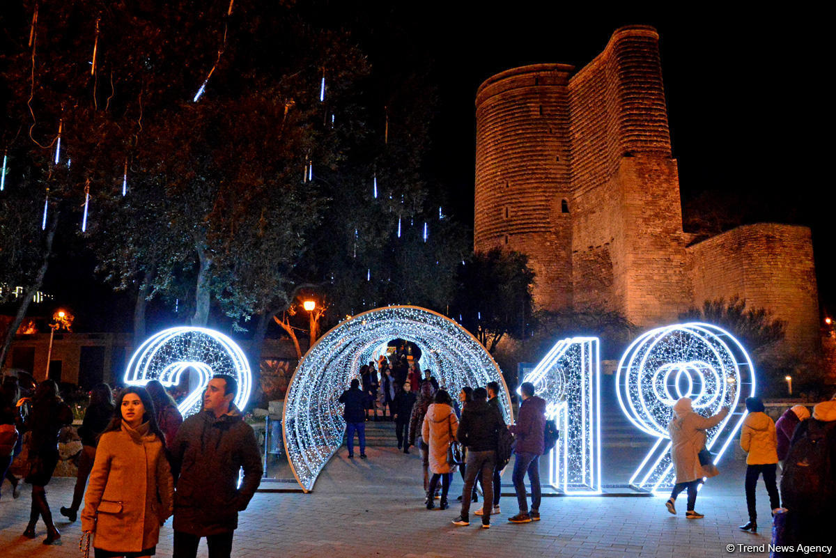 Bayram ab-havalı Bakı - FOTOSESSİYA