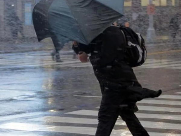 Hava qəfil dəyişdi - Küləyin sürəti 26 m/s-yə çatıb - FAKTİKİ HAVA