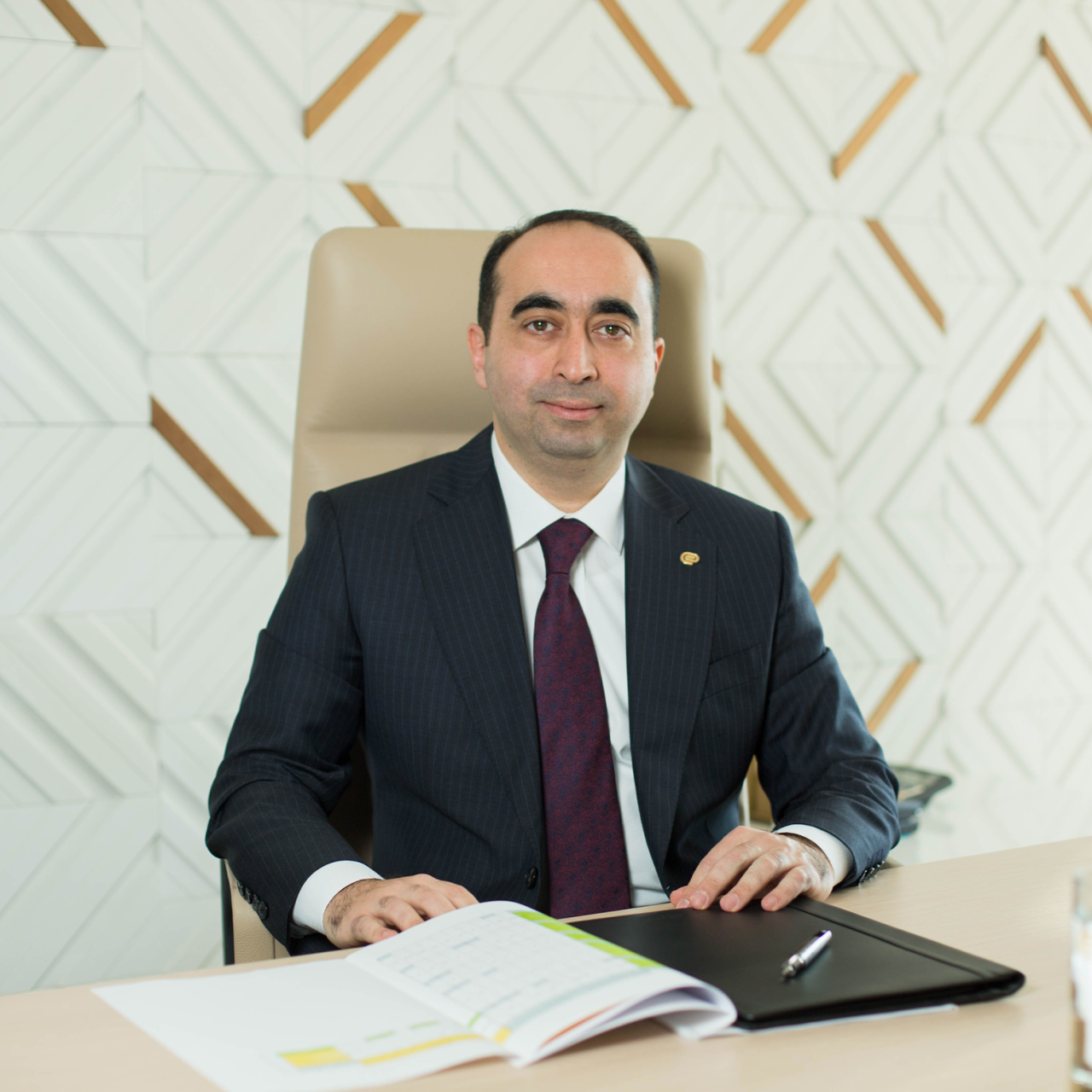 Expressbank-ın idarə heyətinin sədri İ.Həbibullayev: "Daima müştərilərin rahatlığını təmin edəcək yeniliklər axtarışındayıq" - MÜSAHİBƏ
