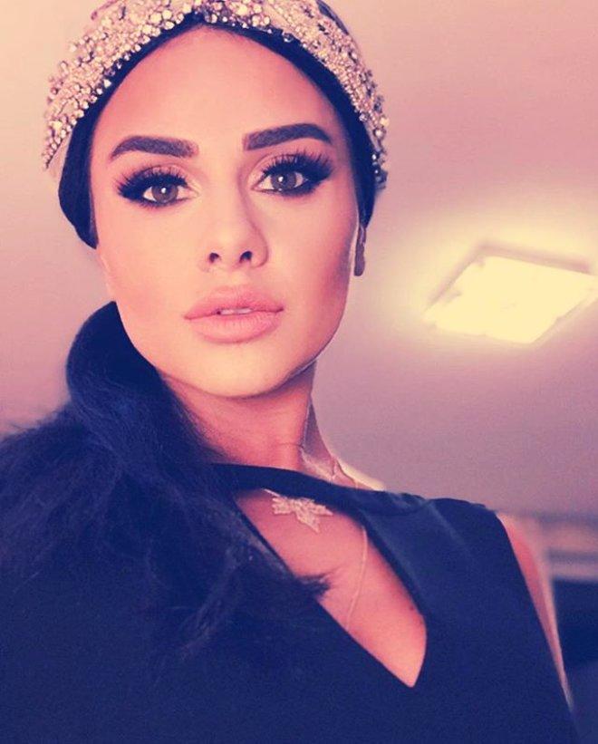 "Azərbaycanda qızlar ərə gedəndə qaşlarını alırlar" - Türkiyə mediası Güneldən yazdı - FOTO
