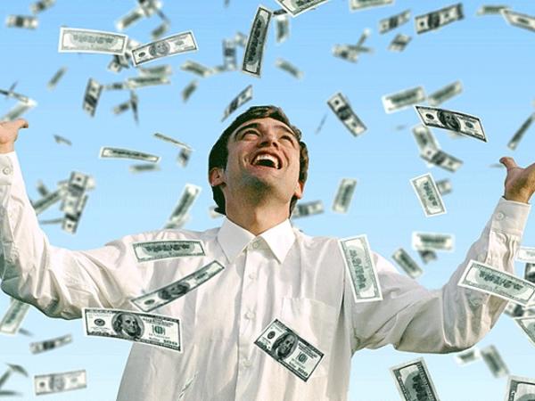 Lotereyadan qazandığı 10 milyon dolları belə xərcləyəcək