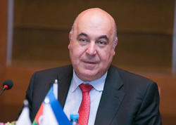 Xalq yazıçısından "mənimsənilmiş pullar" ifadəsinə AYDINLIQ - "Oğurlanan pulları nəzərdə tutmuşam"