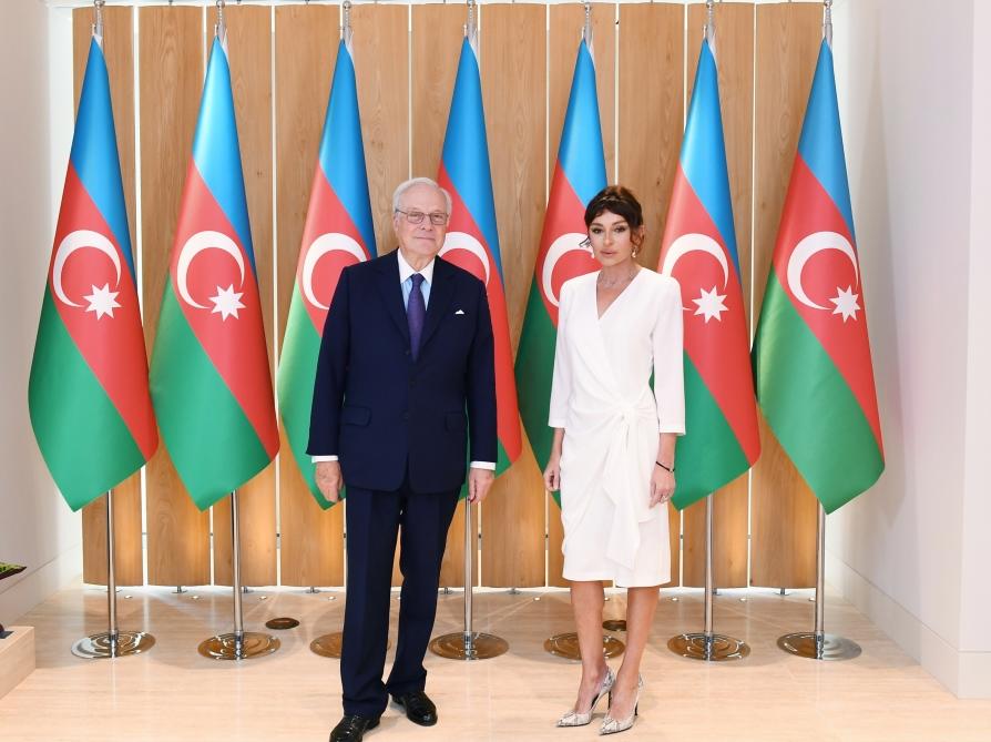 Birinci vitse-prezident Mehriban Əliyeva “Rothschild Global Financial Advisory” şirkətinin rəhbəri ilə görüşüb - FOTO