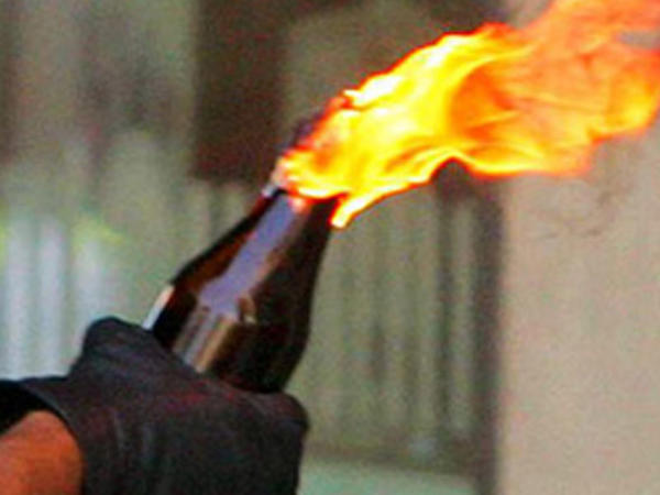 Salyanda məktəbə “Molotov kokteyli” atıldı