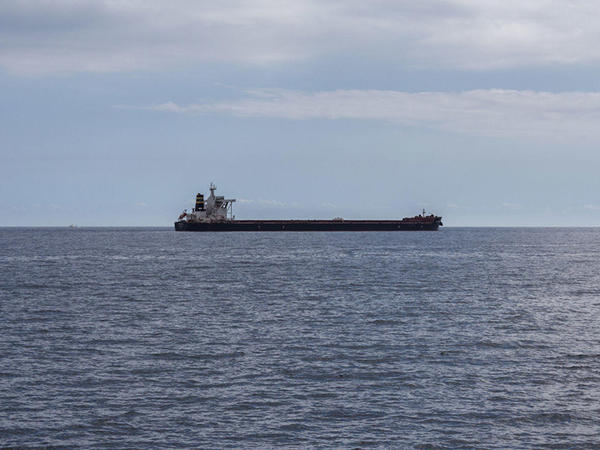 Fars körfəzində gərginlik: Tanker vuruldu