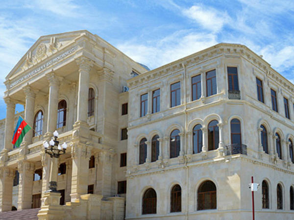 Dövlət Xidmətinin vəzifəli şəxsi saxta arayışlara görə ittiham edildi