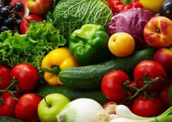 Çoxumuzun tərəvəz hesab etdiyi bitki ən sağlam meyvə seçildi