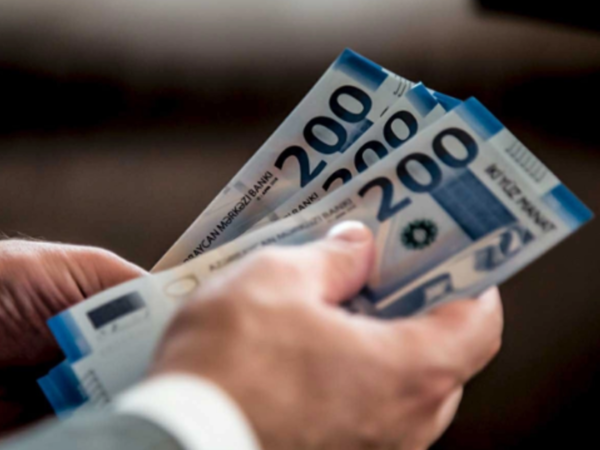 Azərbaycanda bu sahədə çalşanlar 3743 manat <span class="color_red">maaş alır</span>