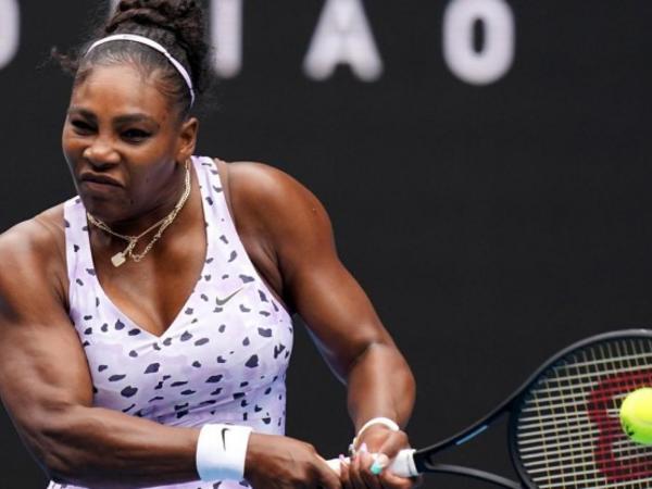 Serena Uilyams 3 illik fasilədən sonra məğlub oldu