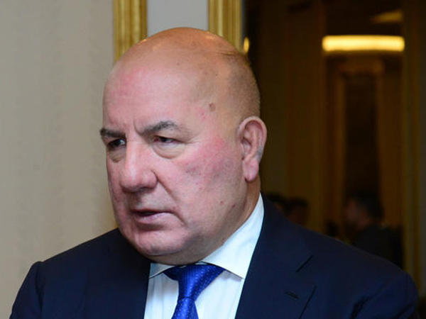 Elman Rüstəmov bu qədər maaş <span class="color_red">alacaq</span>