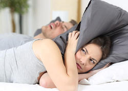 Gecə xoruldamaq ürək xəstəliyinin xəbərçisidir?