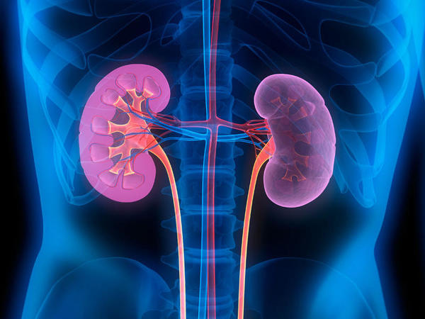 Məşhur aktyor böyrəyini bağışladı - FOTO