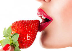 Hər gün çiyələk yesəniz orqanizminizdə nə baş verəcək?