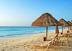 Çimərlikdə 5 yaşlı oğlan naməlum məxluq tapdı - <span class="color_red">FOTO</span>