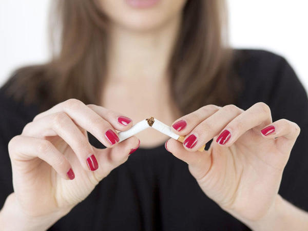 &quot;Bu yaşda siqaret çəkənlər sonradan qızların yanında pərt olurlar&quot;