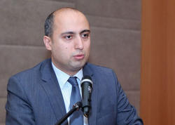 Monitorinq imtahanında sual kitabçası şagirdə niyə verilmir? - Emin Əmrullayevdən izah
