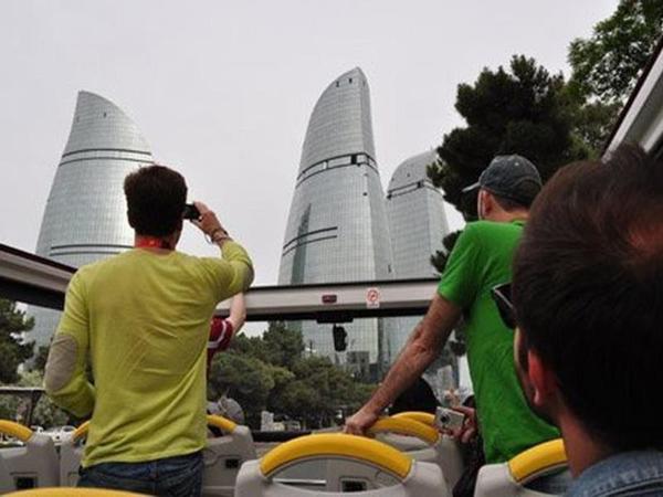 2025-ci ildə turist axını artıb, yoxsa azalıb?