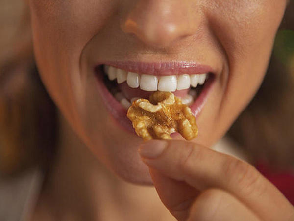 Alimlər qoz yemək üçün ideal zamanı açıqladılar