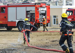 Yasamalda yaşayış binası yanıb, <span class="color_red">sakinlər təxliyə edilib</span>