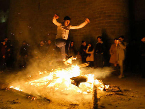 Su çərşənbəsində neçə nəfər tonqalda yanıq xəsarəti alıb?