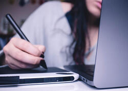 Bakıda məktəblərdə və universitetlərdə dərslər onlayn OLACAQ - RƏSMİ