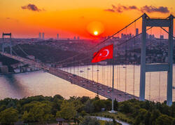 İstanbulda dənizdə çimmək qadağan edildi