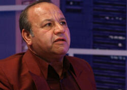 “Əli Mirəliyevin ayağının altından da öpərəm”