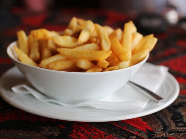 Kartof qızardarkən yağ çəkməməsi üçün nə etməli?