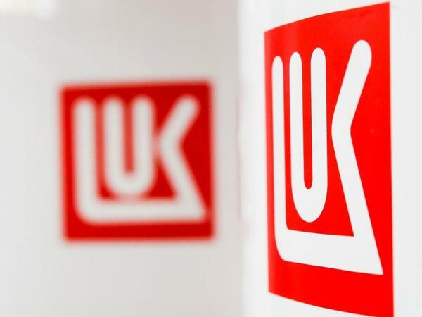 Rusiyada "Lukoyl" məntəqələrində yeni qaydalar qüvvəyə minib