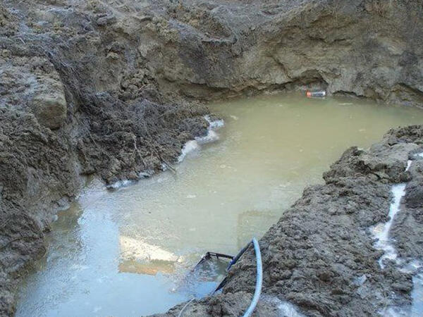 Əvvəl göl idi, indi həyətlər su altındadır - ŞİKAYƏT