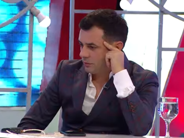 &quot;Bacımın müğənni olmağını istəmirəm, əri yığıb dedi ki...&quot;