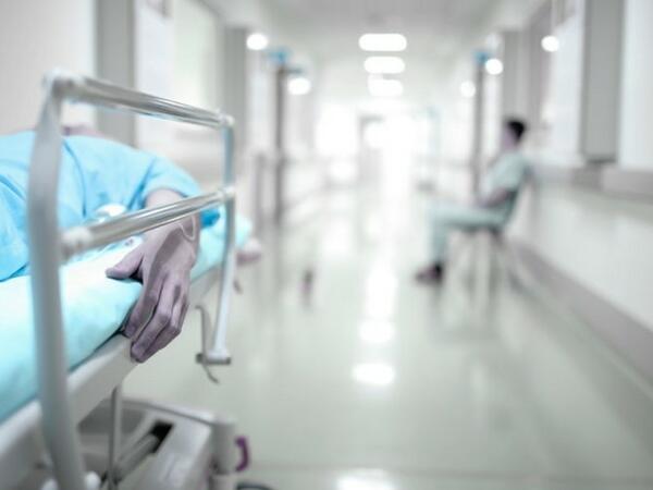 Güllələnən müəllim bu xəstəxanadadır