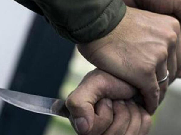 Ağdaşda qısqanc kişi 24 yaşlı oğlanı bıçaqladı