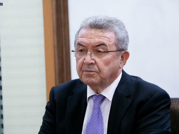Misir Mərdanov bu məşhurun ad günündə belə rəqs etdi - VİDEO