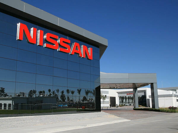 “Nissan” 600 mindən çox avtomobili geri çağırır