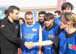 Selçuk Bayraktar Kahramanmaraşda Azərbaycan könüllüləri ilə görüşüb - <span class="color_red">FOTO</span>