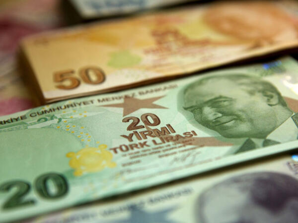 Türkiyədə minimal əməkhaqqı artırıldı