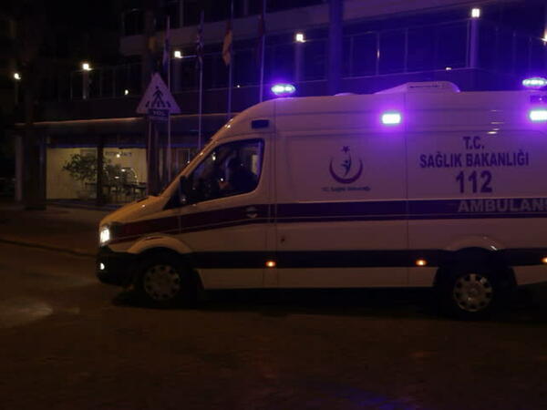 Təcili yardım maşını ilə motosiklet toqquşdu, ölən var