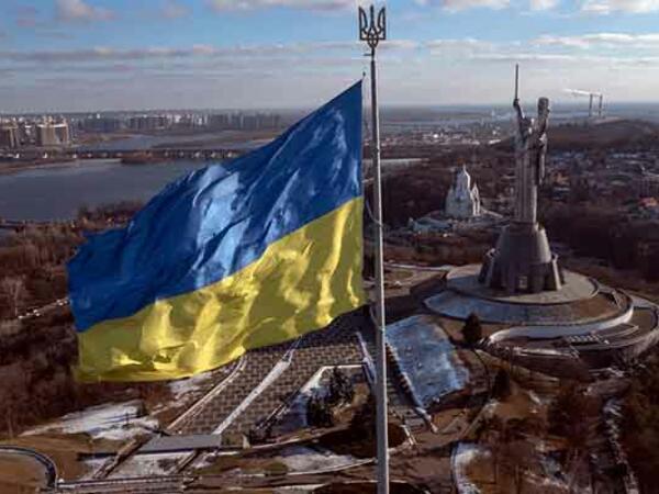 Bu ölkə Ukraynaya silah alışı üçün 100 milyon dollar verdi