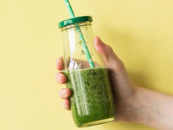 Yaşıl tərəvəz şirələri həqiqətən detoks effekti yaradır?