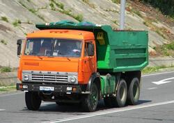 Ucarda &quot;KamAZ&quot; aşdı, Bakı-Qazax yolu bağlandı - <span class="color_red">FOTOlar</span>