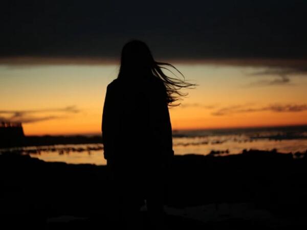 43 yaşlı bu qadın itkin düşüb