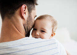 Ödənişli atalıq məzuniyyəti <span class="color_red">olacaq?</span>