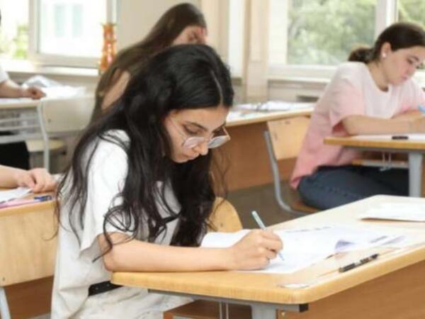 Bu gün qəbul imtahanı KEÇİRİLİR