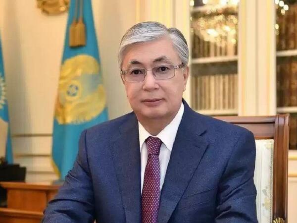 Tokayevdən Putinə çağırış: Münaqişəni dondurun, İstanbul danışıqlarına qayıdın
