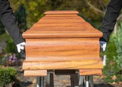 Tabuta qoyulan 95 yaşlı qadın altı gündən sonra &quot;dirildi&quot; - FOTO