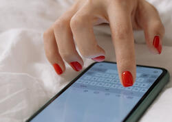 3 oğul anasının etirafı müzakirə yaratdı: "Başqaları ilə yazışmışam, telefonla danışmışam" - <span class="color_red">VİDEO</span>