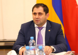 Azərbaycan əsgəri 20 km dərinliyə necə gedə bilib? - Papikyan