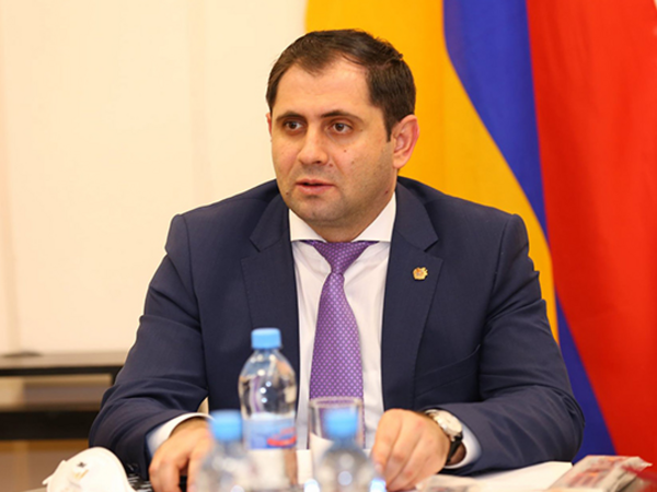 Azərbaycan əsgəri 20 km dərinliyə necə gedə bilib? - Papikyan